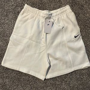 NIKE Loose Fit, High Rise Shorts